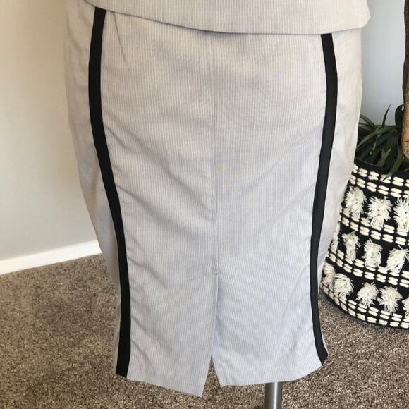 XOXO Grey and Black Bodycon Dress - Picture 6 of 11